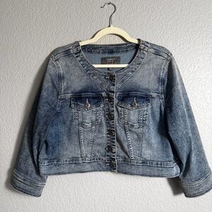 Torrid Cropped Denim Jacket Collarless 3/4 Sleeve Light Wash Plus Size 1